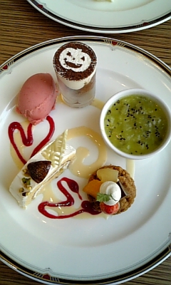 grp1030102716.jpg 240×400 88K grp1030102716.jpg 240×400 88K